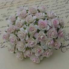 Розы  "Бело-розовые" 15 мм